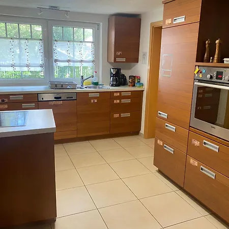 Ferienzimmer Oelhaf In Gelb Self Check-in Mit Key-tresore Habitación en casa particular *