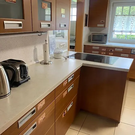 Ferienzimmer Oelhaf In Gelb Self Check-in Mit Key-tresore Habitación en casa particular